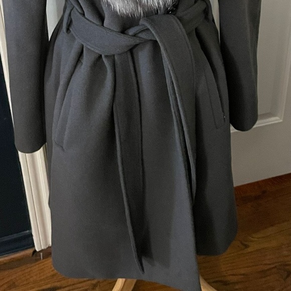 Elie Tahari Women's Sasha Wool Wrap Coat with Real Fur Collar like new Xlarge - Picture 10 of 16